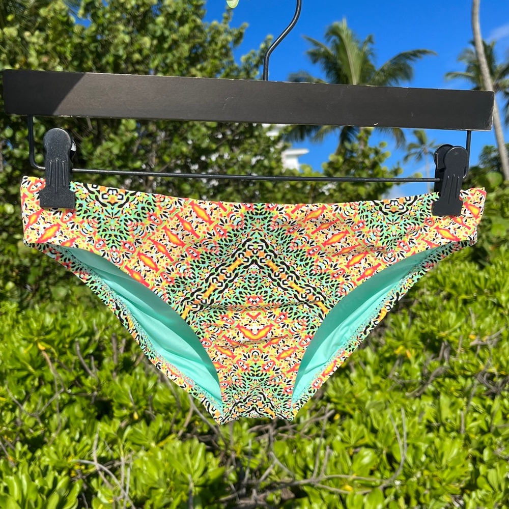 Nanette Lepore Green Bikini Bottom Size XS 0 Paso Robles Charmer Hipster Geo
